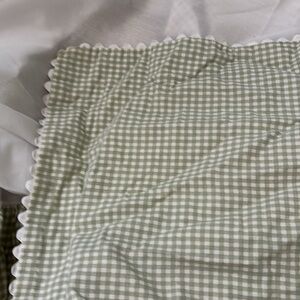 Waverly Garden room full bedskirt/2 euro shams